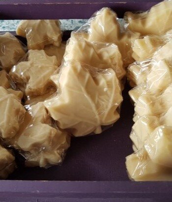 Feuilles erables en sucre sirop erable 1 once , 2 onces Sucrerie Huot Mirabel